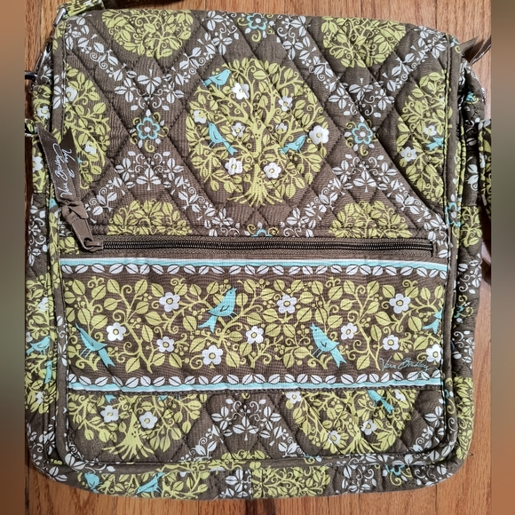 Vera Bradley Sittin' in a Tree print crossbody messenger bag, 12"x13", birds - Picture 2 of 16